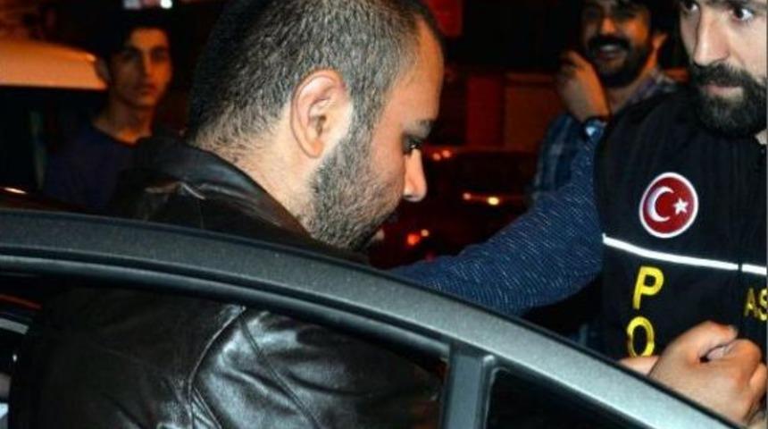 Diyarbakır'da Yolda Y&uuml;r&uuml;yen &Ccedil;ifte Saldıran Ş&uuml;pheli Yakalandı