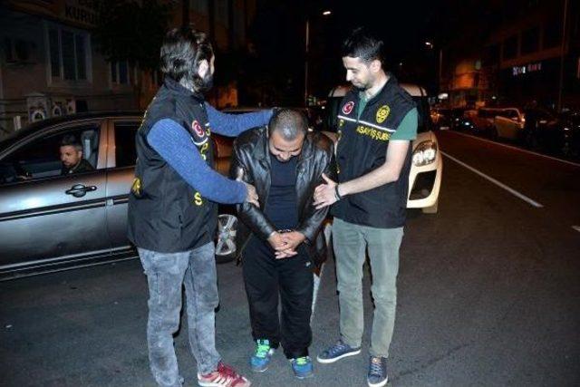 Diyarbakır'da Yolda Yürüyen Çifte Saldıran Şüpheli Yakalandı