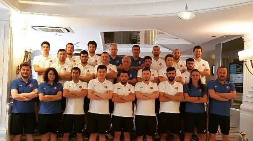 İşitme Engelliler Madalya Istiyor