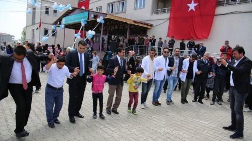 Engelli Öğrencilerin Klibine Yoğun Ilgi