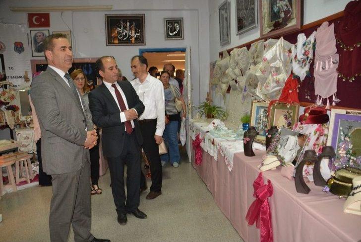 Aliağa Tüpraş Halk Eğitim Merkezi’nden Yıl Sonu Sergisi G4