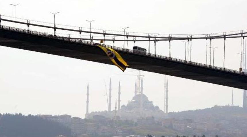 Euroleague Şampiyonu Fenerbah&ccedil;e&rsquo;Nin Bayrağı, İstanbul Boğazı&rsquo;Nda