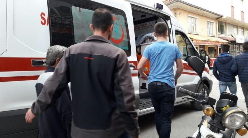 Ak&uuml;l&uuml; Bisikletten D&uuml;şen &Ccedil;ocuk Yaralandı