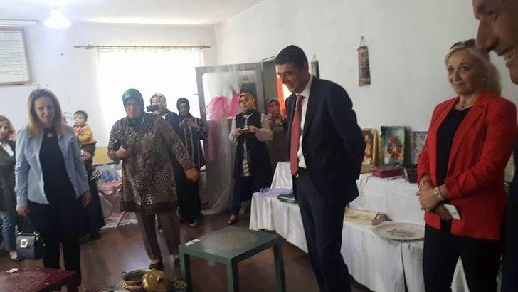 Akçakoca’da Ahşap Boyama Kursu Sergisi Açıldı G3