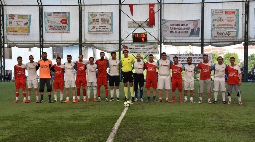 Şampiyona İlgin&ccedil; Hediye