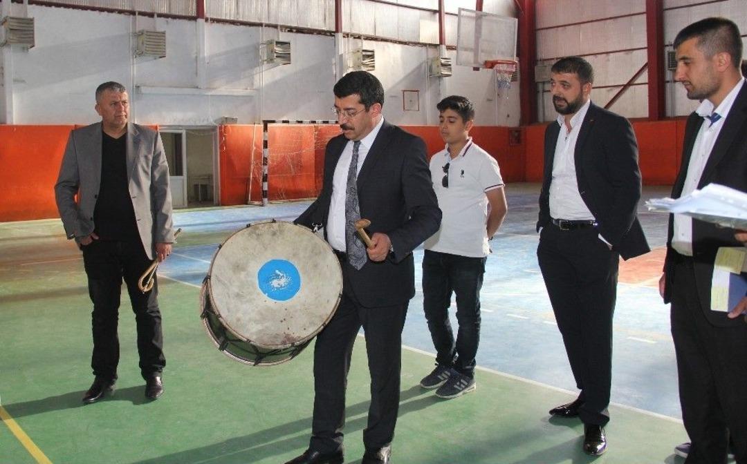 Van&rsquo;ın Sokakları Manilerle Yankılanacak