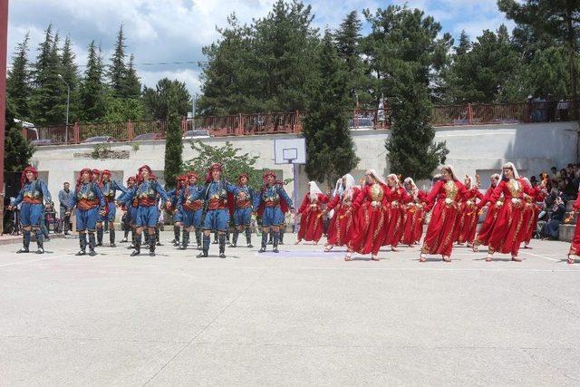 Sarıcakaya’da El Emeği Ürünlerin Sergisi