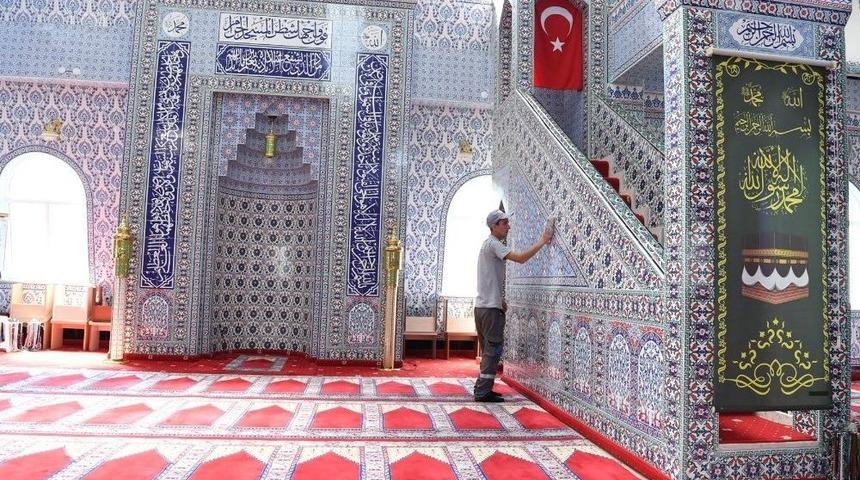 Konyaaltı&rsquo;nda Cami Ve Mescitlerde Temizlik