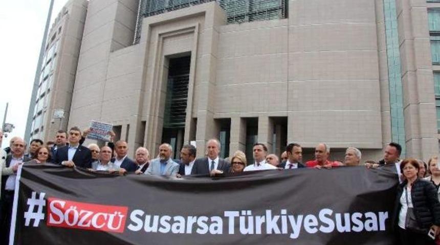 S&ouml;zc&uuml; Gazetesi Soruşturması Adliye &Ouml;n&uuml;nde Protesto Edildi (1)