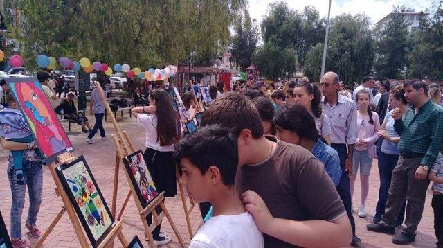 Samandağ’da Öğrencilerden Resim Sergisi