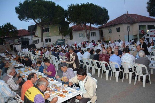 Efeler Belediyesi 15 Bin Kişiye İftar Verecek