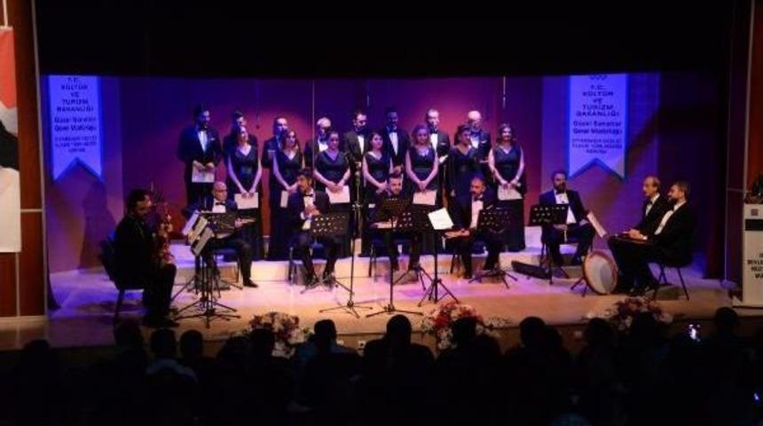 U&ccedil;akta10 Bin Metrede Verdikleri Konser, Diyarbakır Devlet Klasik T&uuml;rk M&uuml;ziği Korosuna Ilgiyi Artırdı