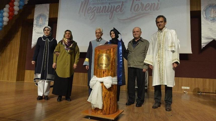 Ereğli Myo&rsquo;da Mezuniyet Coşkusu