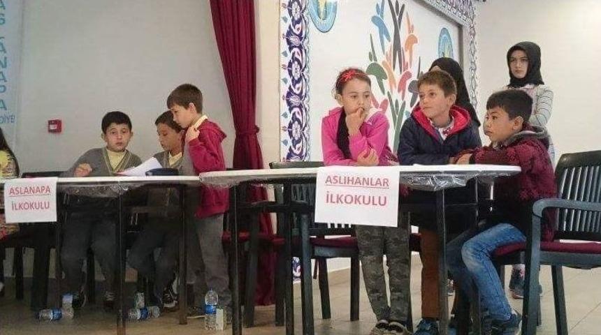 Aslanapa&rsquo;da 11 Okulun Katıldığı Bilgi Yarışması