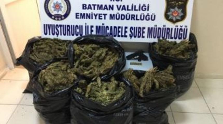 Batman&rsquo;da 45 Kilogram Uyuşturucu Ele Ge&ccedil;irildi.