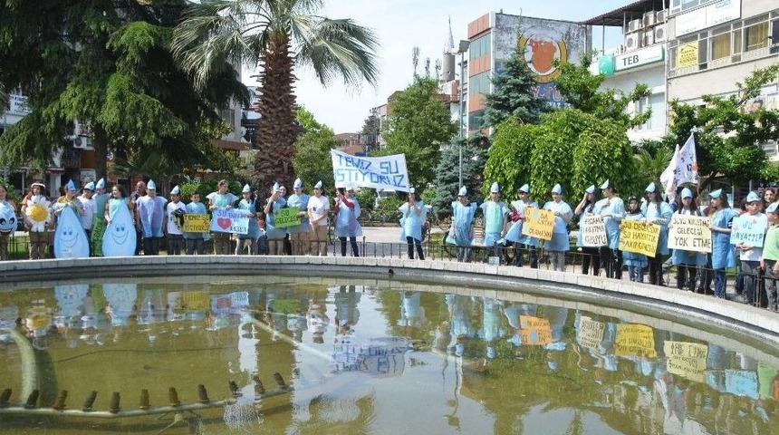 &Ouml;ğrencilerden &ldquo;temiz Su İstiyoruz&rdquo; Etkinliği
