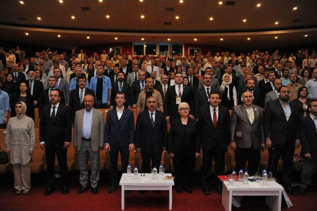 Ad&uuml;, Darbeleri Uluslararası Sempozyumla Tartışmaya A&ccedil;tı