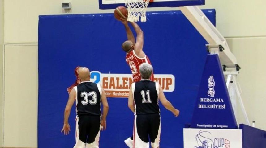 Basketbolun Efsaneleri Yeniden Bergama&rsquo;da