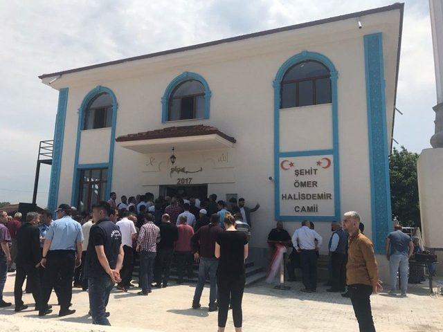 Ömer Halisdemir Camii Hizmete Açıldı