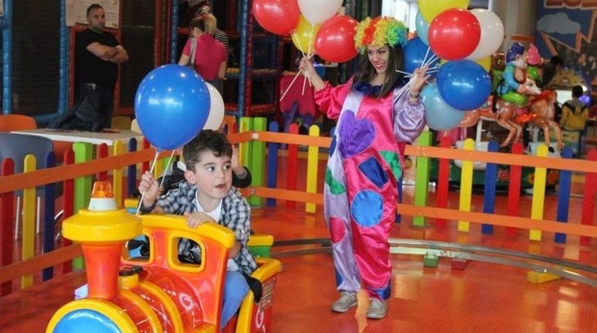 Engelliler Neoplus Funlab&rsquo;ta Unutulmaz Bir G&uuml;n Ge&ccedil;irdiler