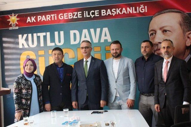 Ak Parti Gebze İlçe Başkanı Hasan Soba, Basın İle Bir Araya Geldi