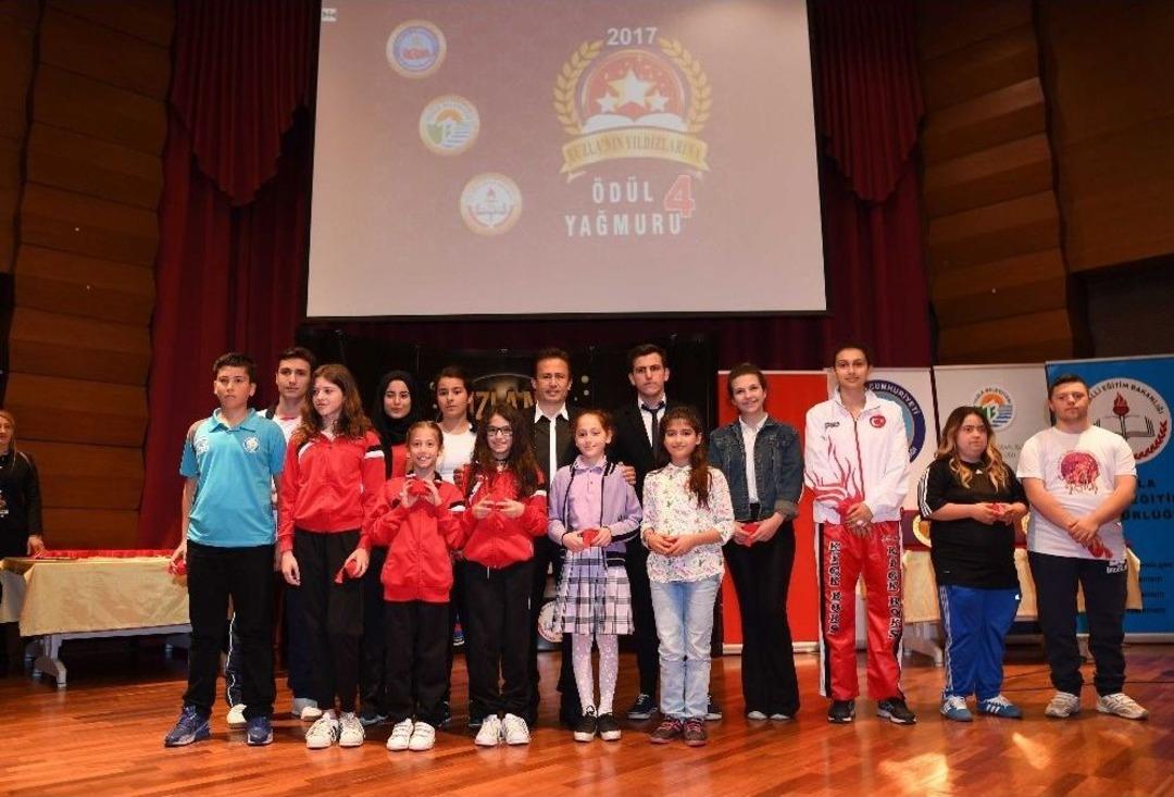 Tuzla&rsquo;nın Yıldızlarına Altın Yağmuru Devam Ediyor