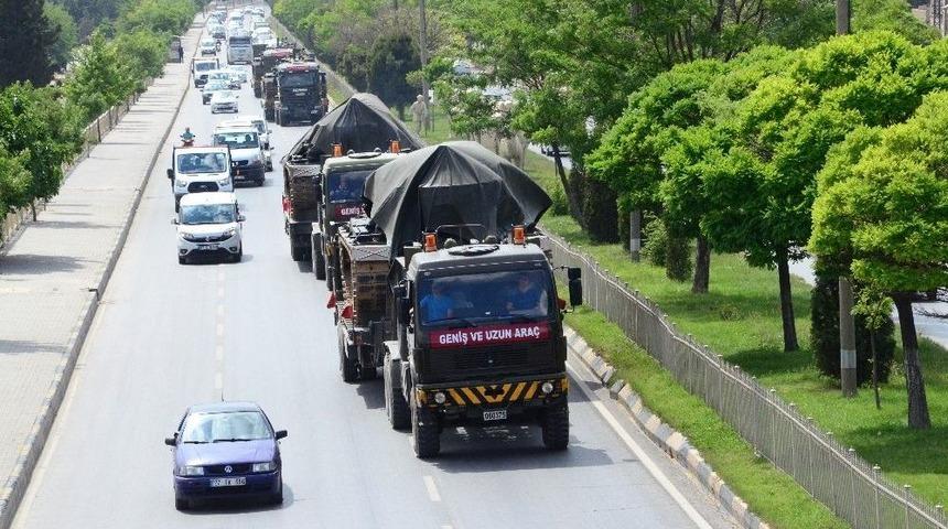 Suriye Sınırına Tank Sevkıyatı