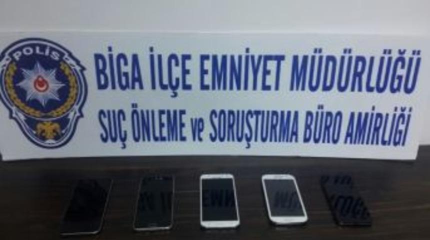&Ccedil;anakkale&rsquo;de Telefon Hırsızı Yakalandı
