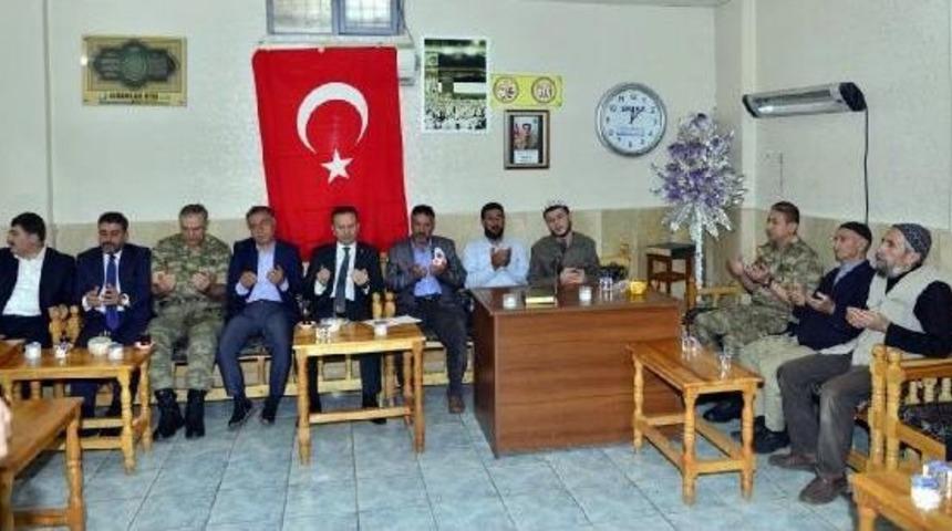 Vali Aksoy, Şehit Er Reşit Yıldız&rsquo;In Taziyesine Katıldı