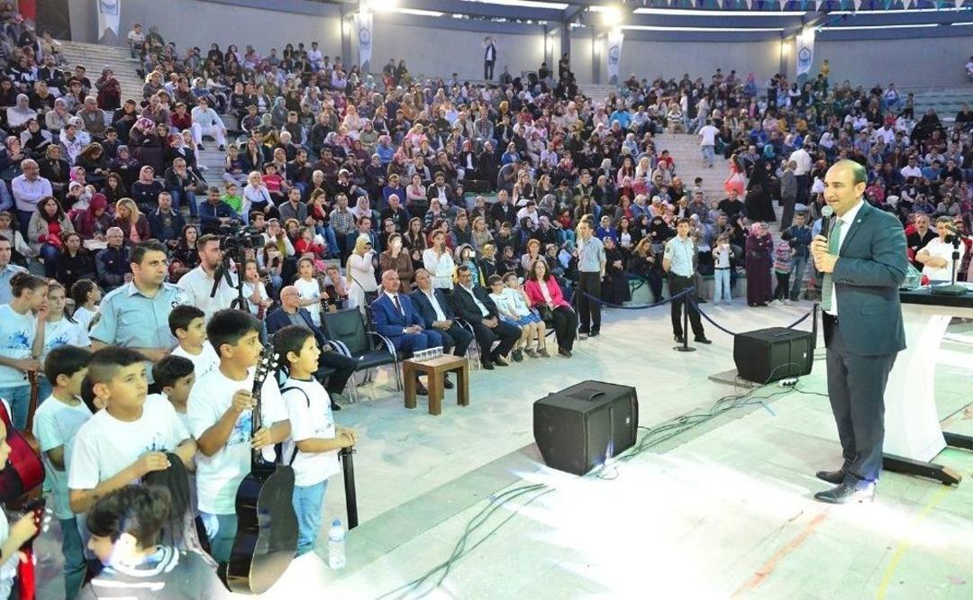 Yıldırım M&uuml;zik Akademisi&rsquo;nde Yıl Sonu Coşkusu