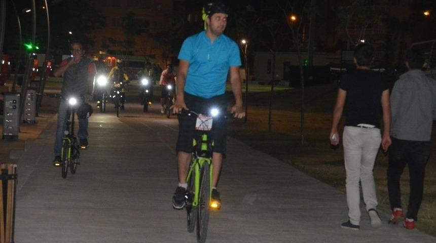 Bergamalı Bisikletliler Aliağa&rsquo;da