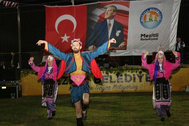 Mezitli Belediyesi, Örtü Altı Üzüm Festivali Düzenledi