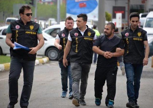 Diyarbakır'da Yolda Yürüyen Çifte Saldıran Şüpheli Yakalandı (2)