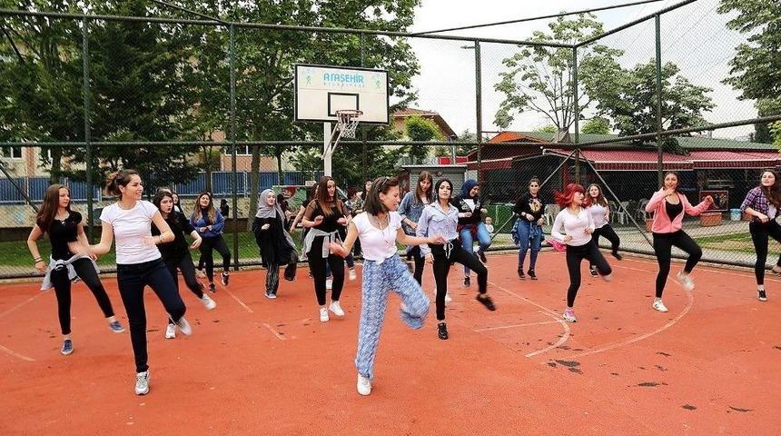 Yeni Hayat &ldquo;yaza Merhaba&rdquo; Dedi