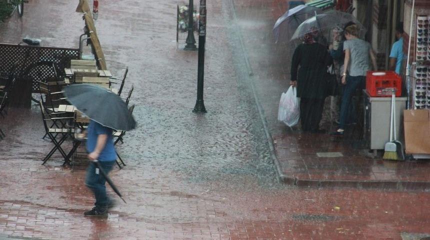 Edirne&rsquo;de Sağanak Yağış