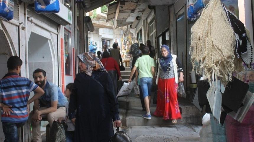 Mardin&rsquo;in Tarihi &Ccedil;arşılarda Ramazan Bereketi