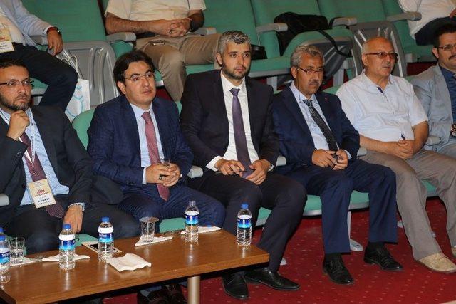 Adnan Menderes Üniversitesinde “uluslararası Darbe Sempozyumu” 2