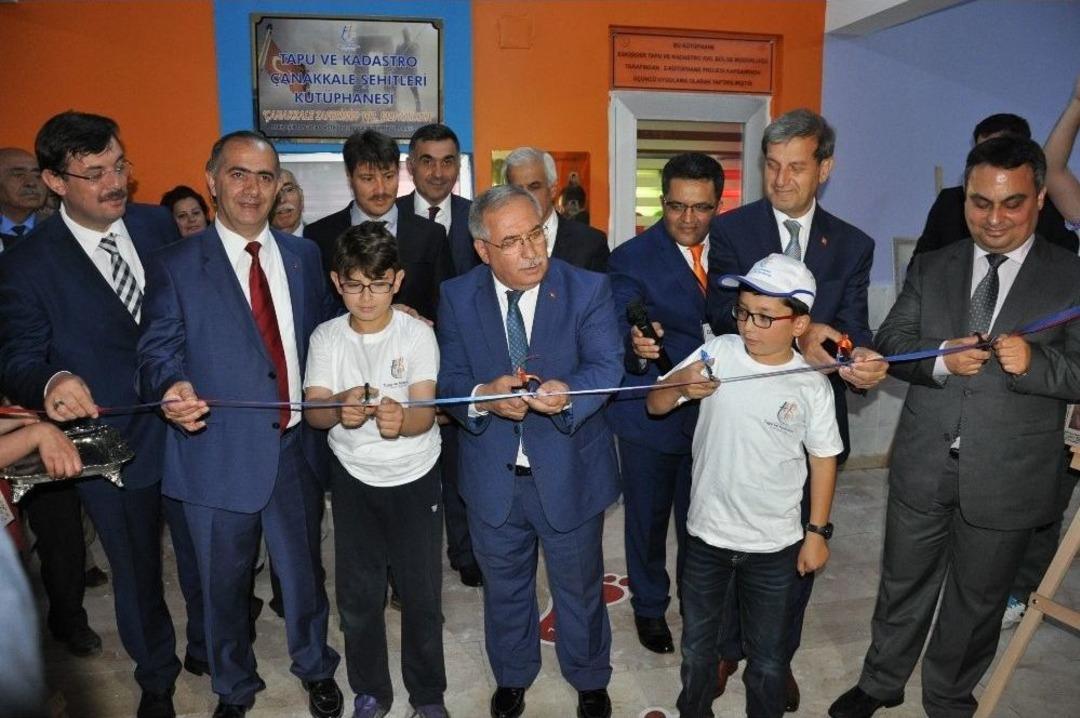 Tapu Kadastro&rsquo;dan &Uuml;&ccedil;&uuml;nc&uuml; &lsquo;z K&uuml;t&uuml;phanesi&rsquo;