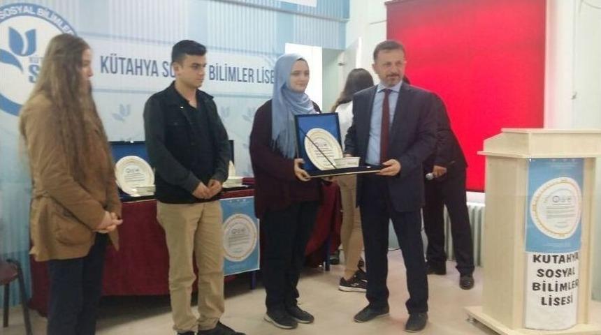 &lsquo;&ccedil;anakkale&rsquo;den Dumlupınar&rsquo;a Y&uuml;kselen Şanlı Bayrak&rsquo; Yarışması Sonu&ccedil;landı