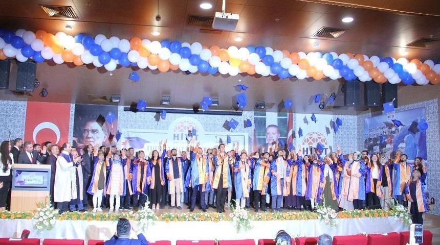 Hitit &Uuml;niversitesi&rsquo;nde Mezuniyet Coşkusu