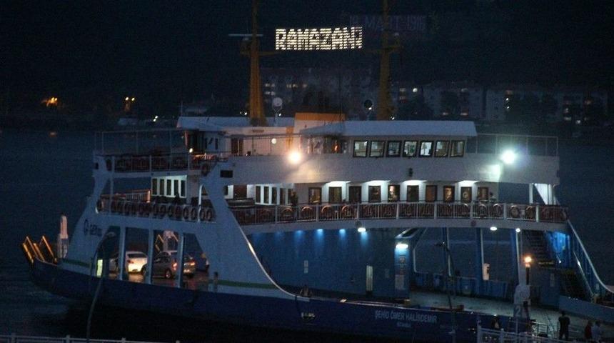 &Ccedil;anakkale Boğazı Ramazan&rsquo;a Işıl Işıl Girdi