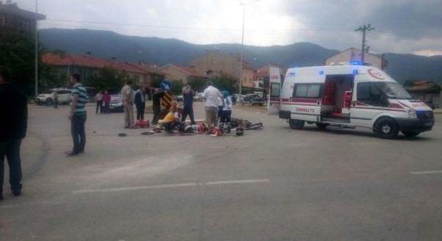 Motosikletle Gezintiye Çıkan Ortaokul Öğrencileri Kaza Yaptı: 1 Ölü, 1 Yaralı