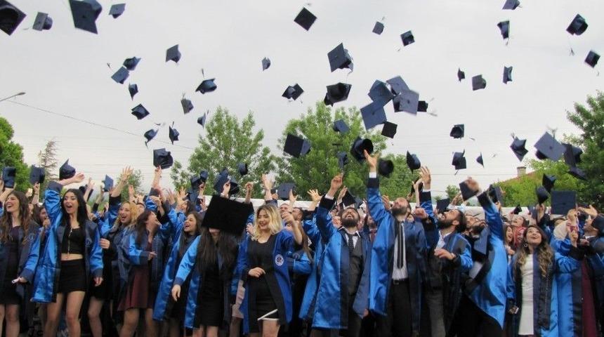 Hisarcık Myo&rsquo;da Mezuniyet Heyecanı