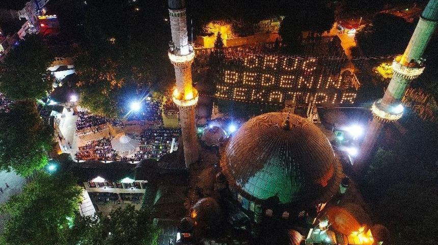 Ey&uuml;p Sultan&rsquo;da İlk Teravih Havadan G&ouml;r&uuml;nt&uuml;lendi