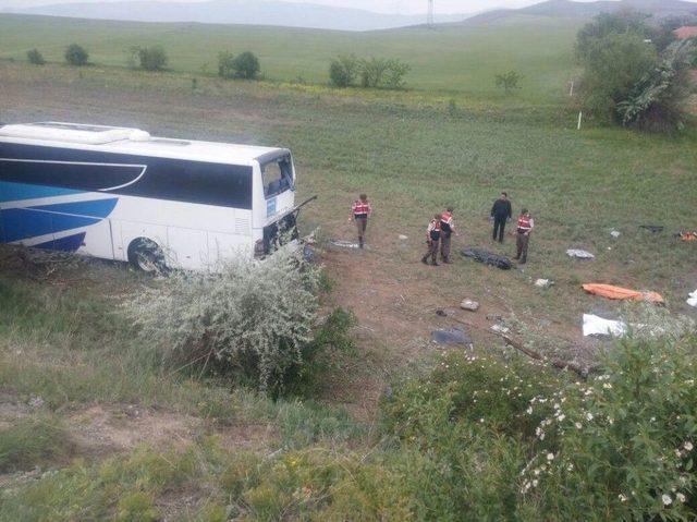 Ankara-çankırı Karayolunda Otobüs Kazası: 8 Ölü,11’i Ağır 32 Yaralı