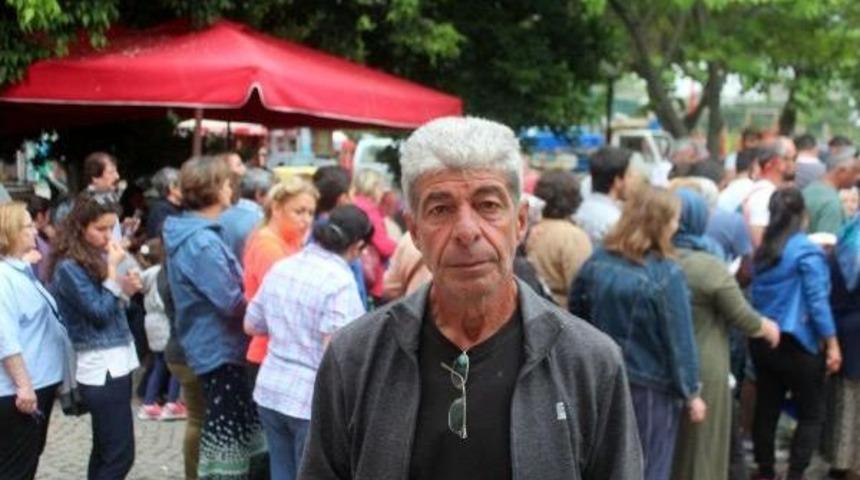 Bozcaadalı Dimitri, Camide Mevlit Okutup Hayır Pilavı Dağıttı