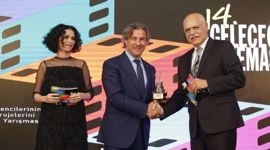 Geleceğin Sinemacıları Ödüllerine Kavuştu
