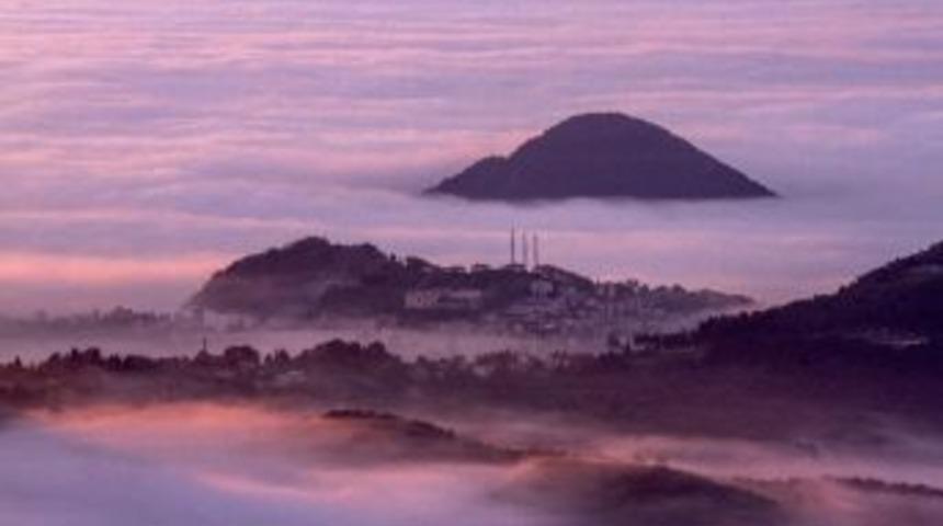 Bulutların &Uuml;zerindeki Şehir