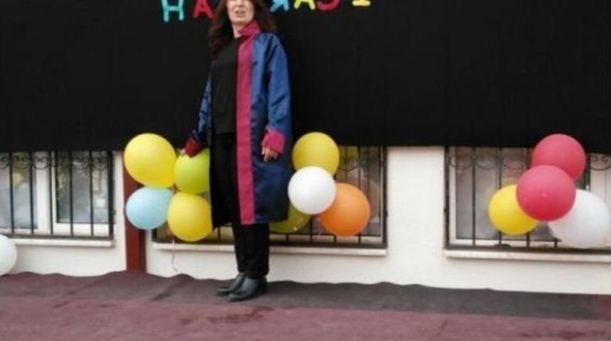 İki &Ccedil;ocuk Annesi Liseden Mezun Oldu