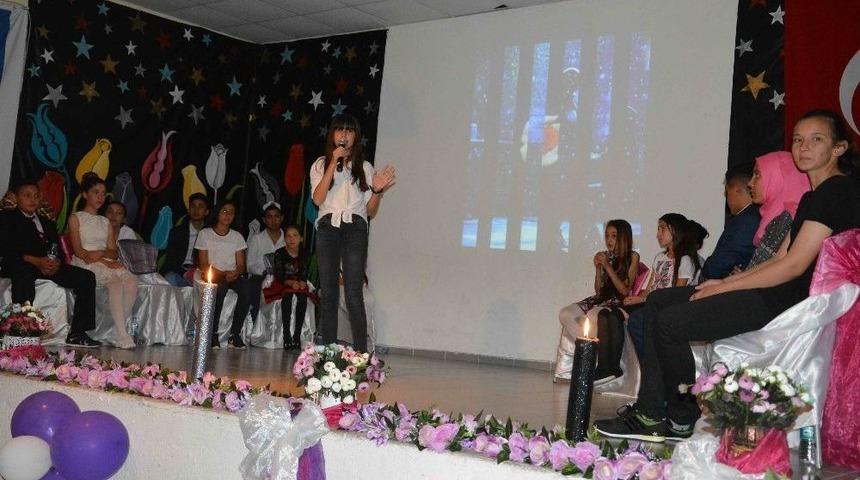 Gen&ccedil; Kalemler Sezon Finalini Şiir Dinletisi İle Yaptı